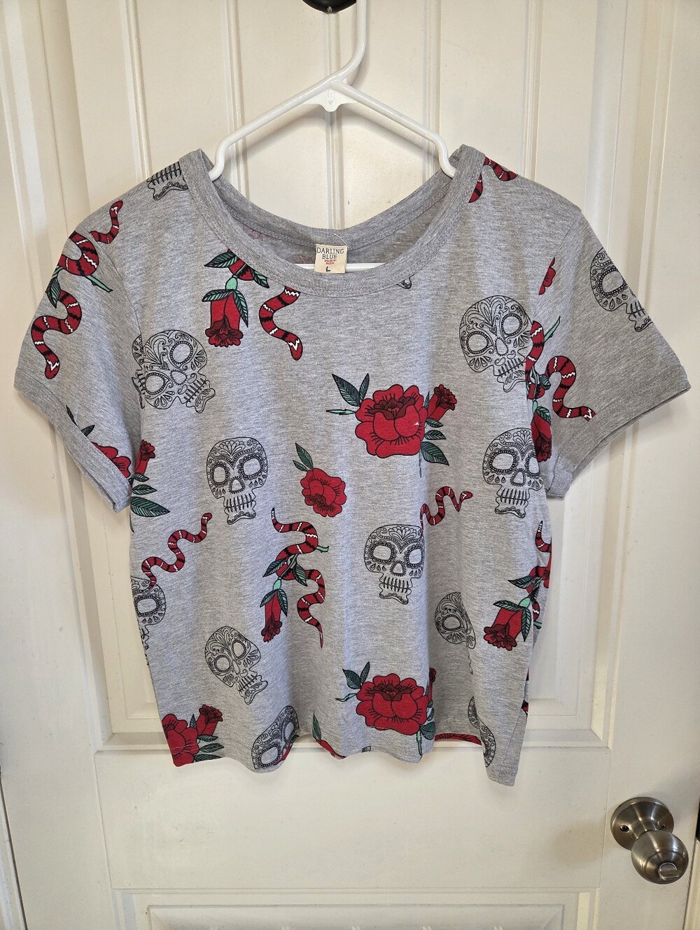 NWT 🌹💀🐍 Rose Skull Snake Print Darling Blue Gray Tshirt - Picture 2 of 7